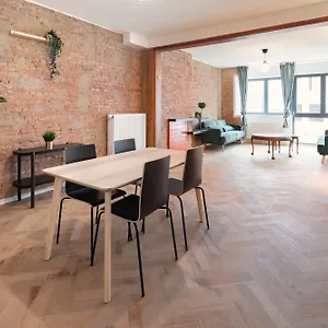 https://two-bedroom-apartments-in-the-heart-of-antwerp.hotelsghent.com